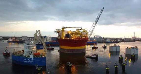 新光华轮经过48天抵达荷兰鹿特丹港