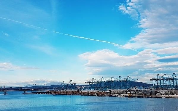 全球100大集装箱港口排名出炉,阿尔赫西拉斯港